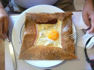 À propos de galette, j'en ai mangé hier au dîner et au souper. 