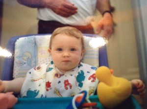 De brune à la naissance, elle est devenue blonde.