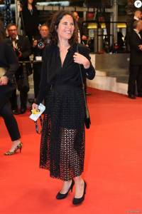 Mazarine Pingeot. Elle s'habille aussi bizarrement que moi.