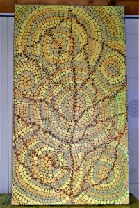 Juxtaposition de feuille géante sur rosaces.