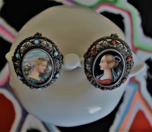 25BrochesMédaillons